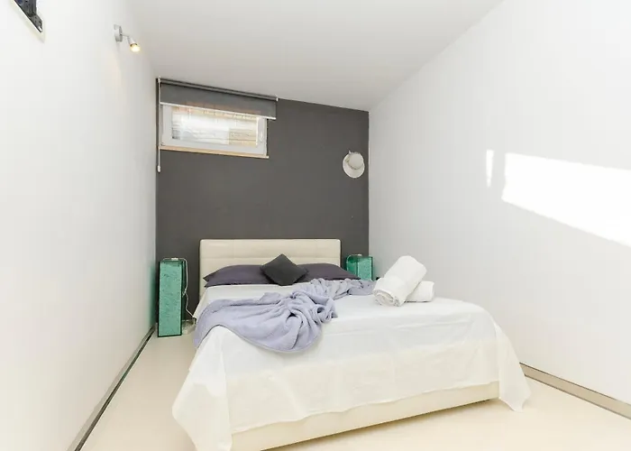 Black Star Спліт